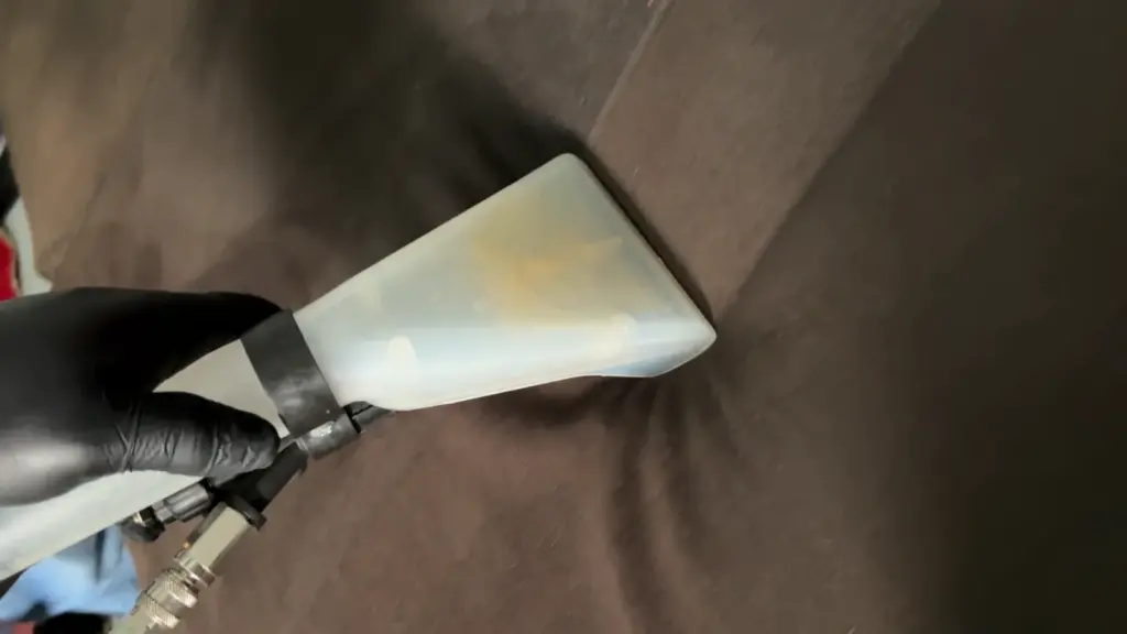 limpeza de estofado